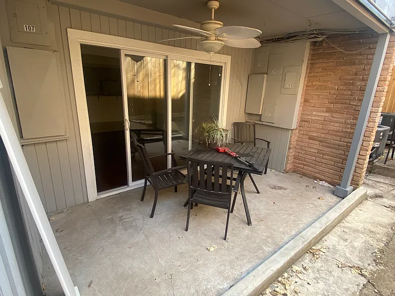 2208 Enfield Rd #105 — Photo 8