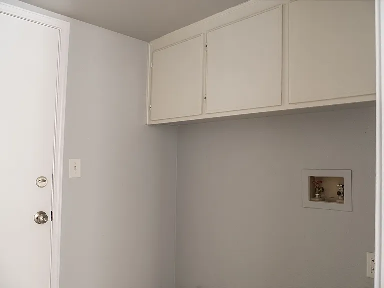 39748 Gorham Ln — Photo 23