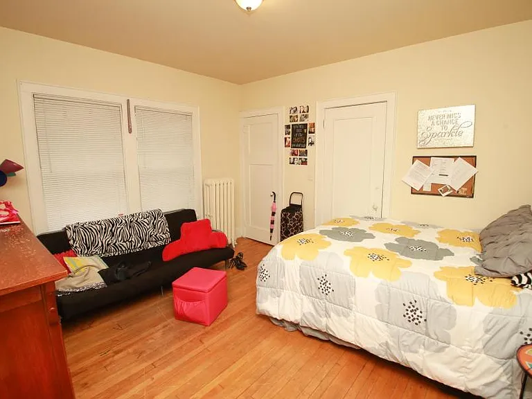 3029 N Farwell Ave — Photo 7