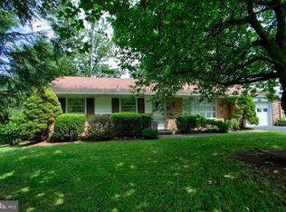 151 Walnut Hill Rd, Millersville, PA 17551