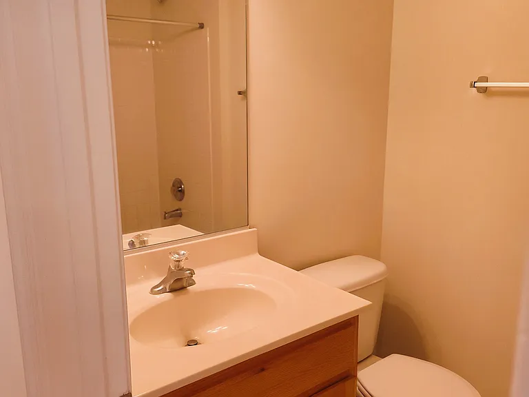 Basement, full bath