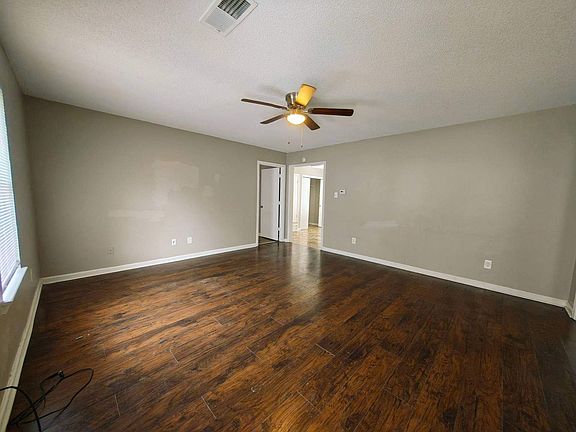 2nd image of 4131 Wagon Wheel Dr