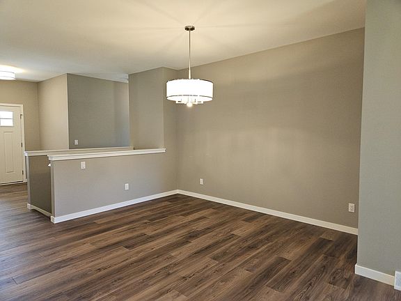 5th image of 3831 Avery Ln