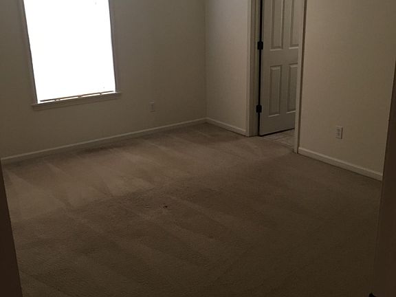 4th image of 2205 Bay Brook Dr