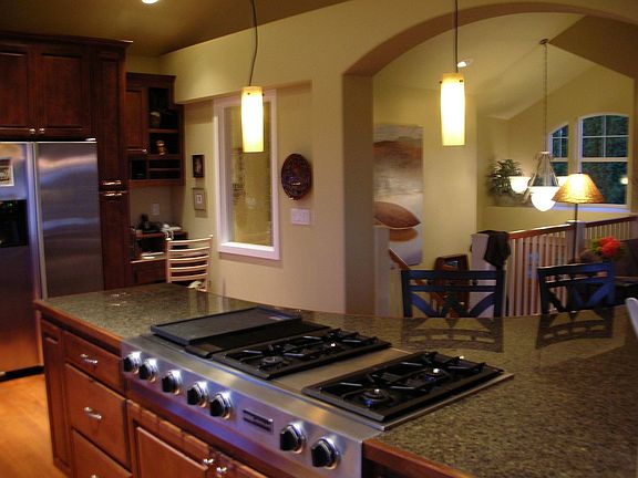 GOURMET KITCHEN