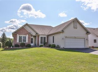 1130 Twin Leaf Ter, Webster, NY 14580