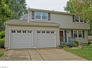 831 Ridgeview Dr, Medina, OH 44256