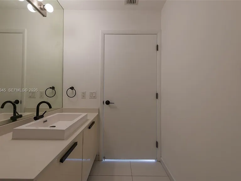151 SE 1st St #2205 — Photo 25