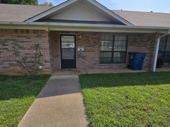630 James St, Jacksonville, TX