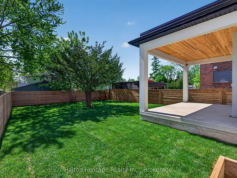 148 Herald Ave — Photo 45