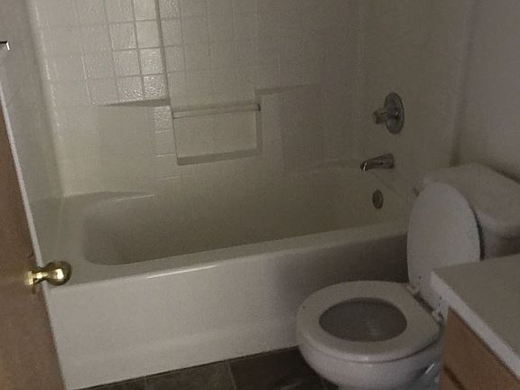 3rd image of 2939 56th Ave NE