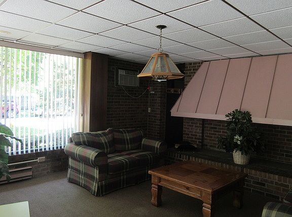 3rd image of 2333 N Neva Ave APT 314c