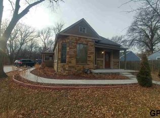 215 Main St, Crete, NE 68333