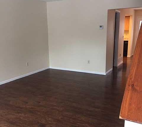 4th image of 5110 Dalmeny Ct