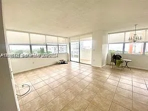 1300 NE Miami Gardens Dr #713E — Photo 2