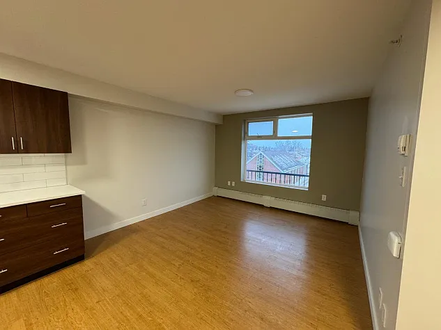 Lovely 1 Bedroom Apartments in the Heart of Red Deer! — Photo 3