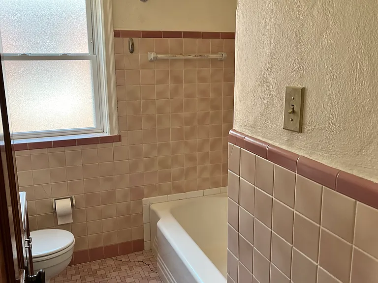6343 Sutherland Ave #A — Photo 11