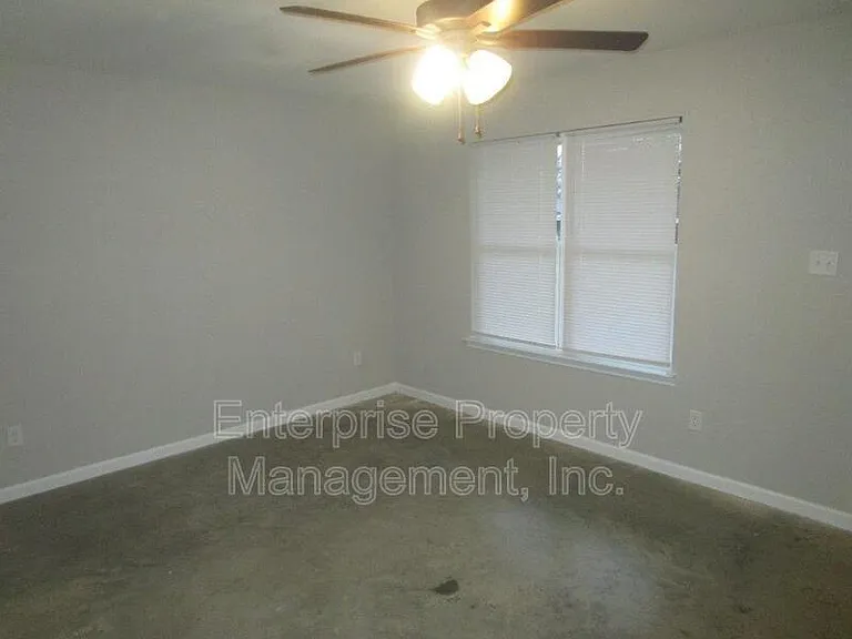 3490 Ardmore St — Photo 8