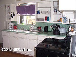 3rd image of 1926 Marquis Dr