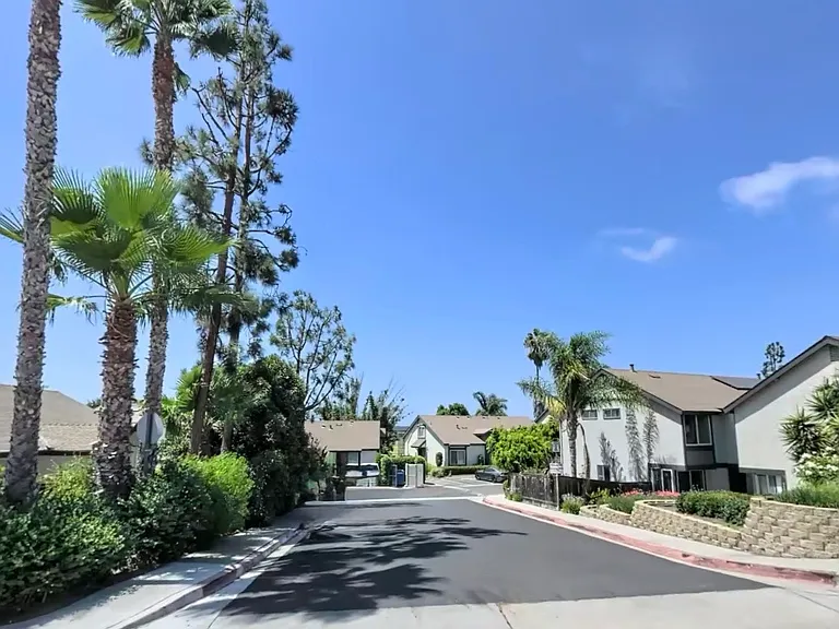 1572 Oro Vista Rd #276 — Photo 2
