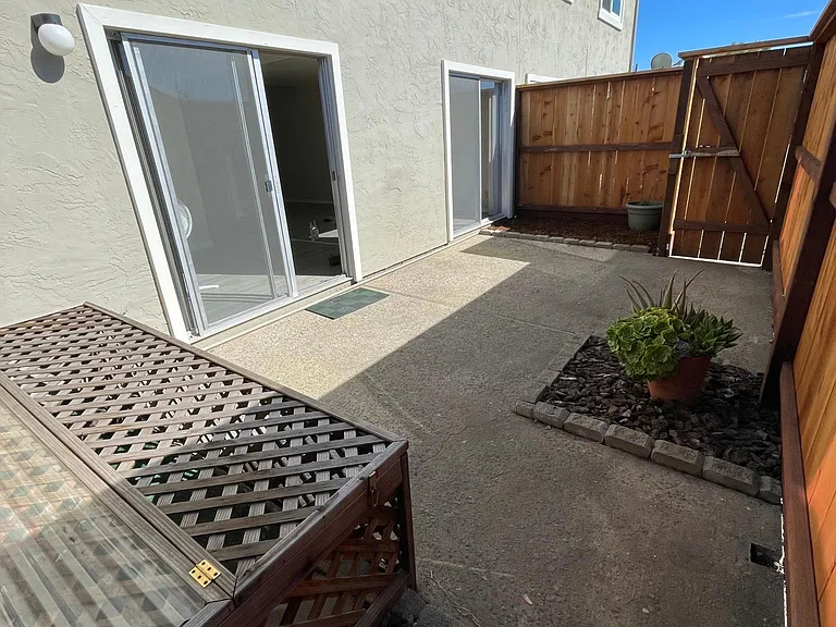 1253 Los Olivos Dr #48 — Photo 24