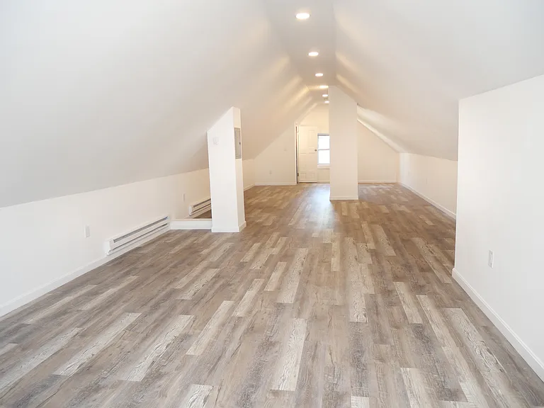 172 Boylston St #3 — Photo 2