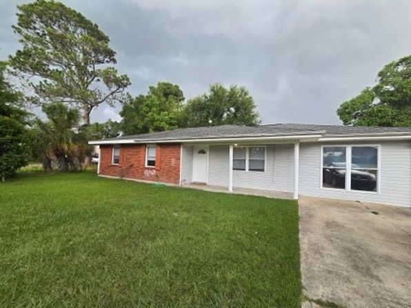 1005 Spanish Acres Dr