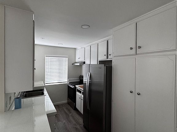 5th image of 400 N Acacia Ave Unit A16