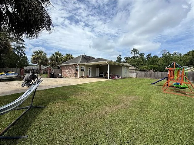18857 Hank Dr — Photo 21