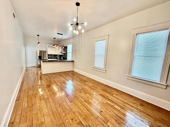 4th image of 311 E 5th St