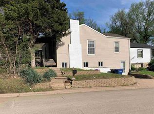 1232 Henry St, Augusta, KS 67010