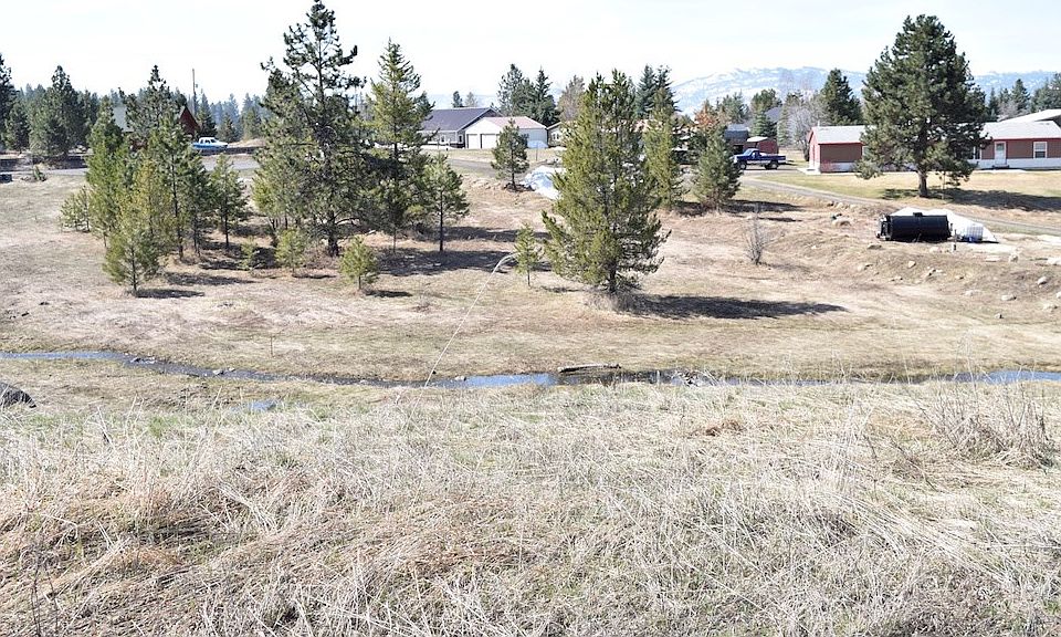 2nd image of 170 Fox Ln