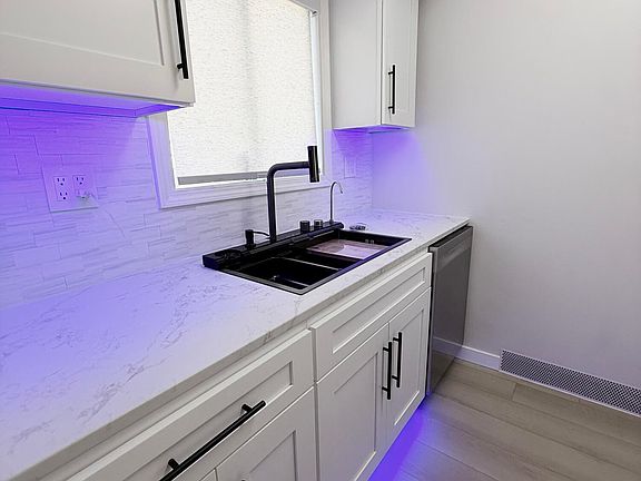 3rd image of 3250 Denali Ave