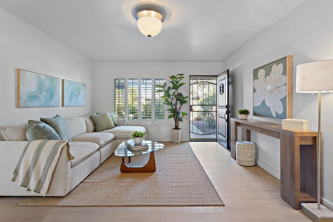 next background image