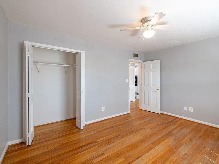 Peachtree Hills Court | Where Atlanta's Energy Meets Timeless Charm — Photo 37