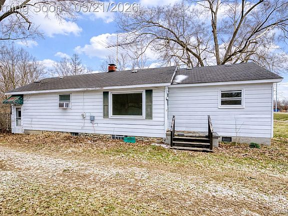 5th image of 23675 Novi Rd