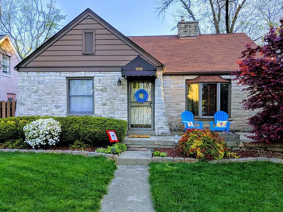 1312 Knob Ave photo 1