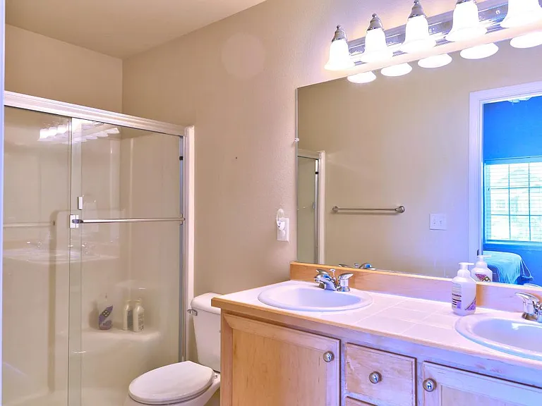 3003 NW Morning Glory Dr — Photo 4