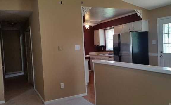 4th image of 10325 Winston Blvd