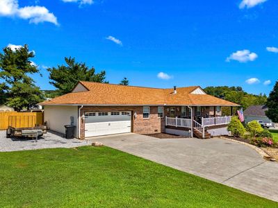 1614 Sams Dr, Dandridge, TN, 37725