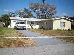 6461 SW 8th St, North Lauderdale, FL 33068