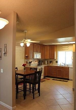3rd image of 5706 Greenacres Way