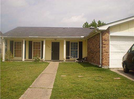 1st image of 3824 Melissa Dr