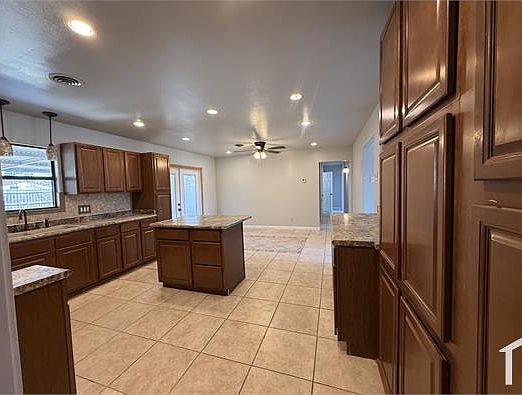 1st image of 4503 Tropical Dr