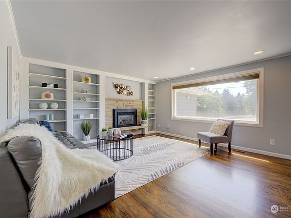 3rd image of 22620 24th Avenue S