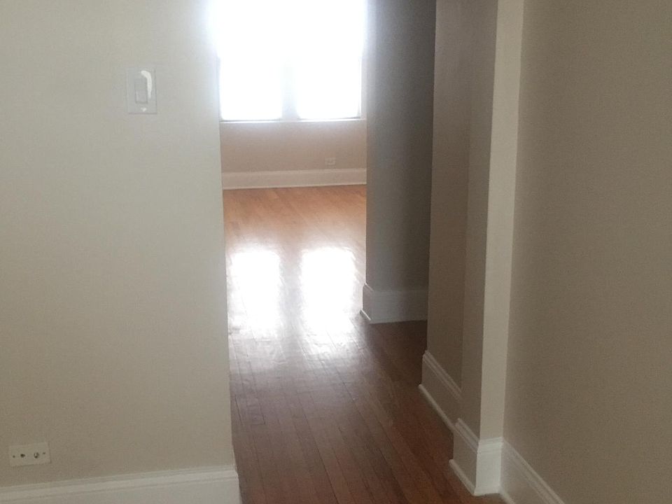 1st image of 5208 W Montana St