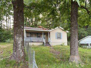 1st image of 237 3rd Ave NW