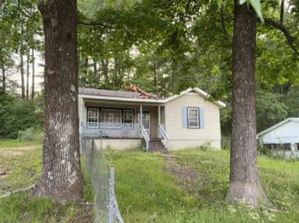 237 3rd Ave NW, Fayette, AL 35555