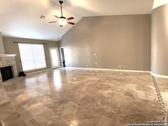 4th image of 7902 Pine Manor Dr