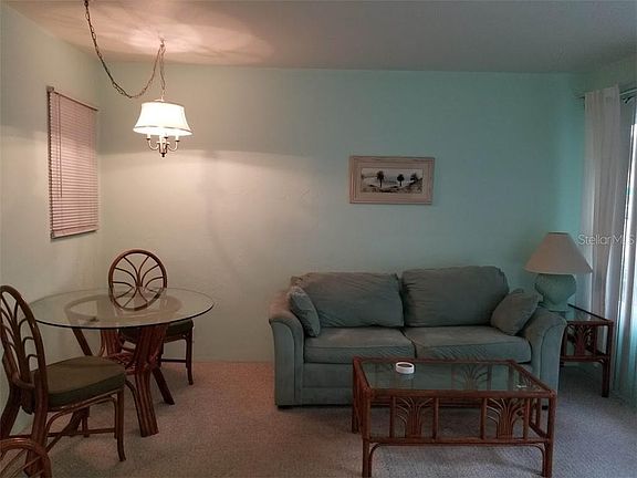 2nd image of 214 Calle Miramar APT 5